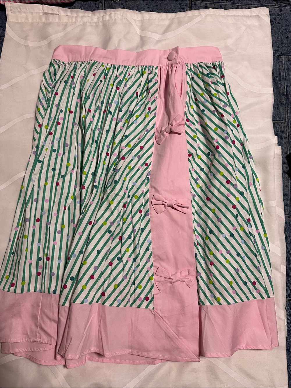 Women’s Green Striped Polka Dot skirt with Pink Trim Unique Vintage Ossining